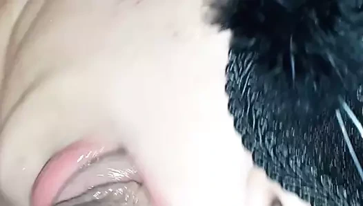 21 yaşındaki kız, 50 yaşındaki adamın boşalmasını yuttu