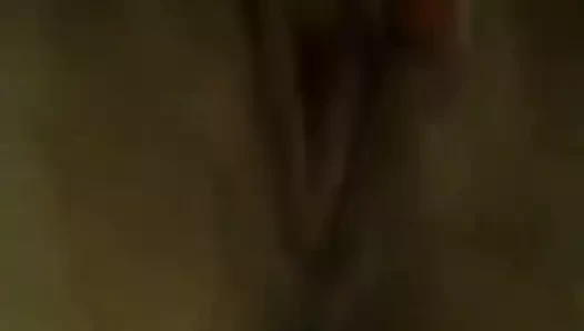 Olgun sürtük Jola mastürbasyon yapıyor