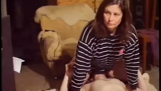 Annette van de venn 96 pozisyonda facesitting seviyor