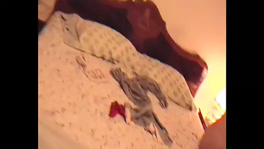 LA SIGNORA ROSA MIA VICINA HA BRUCIORE AL CULETTO