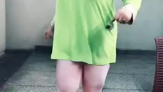 Pakistanlı kızgın teyze