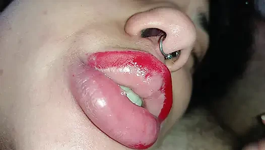 CREAMPIE ON THE SLUT'S BIG LIPS, she waits eagerly for hot milk