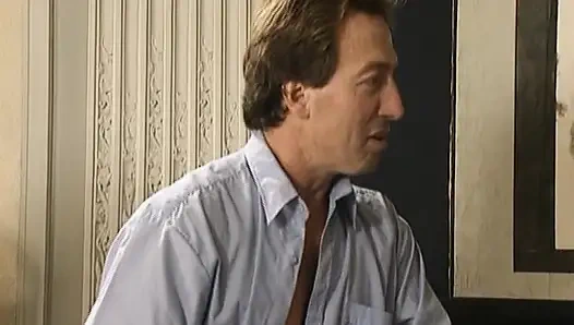 Çoraplı muhteşem Alman kızlar grup sekste götten sikiliyor