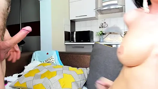 Alice üvey erkek kardeşi tarafından cezalandırıldı