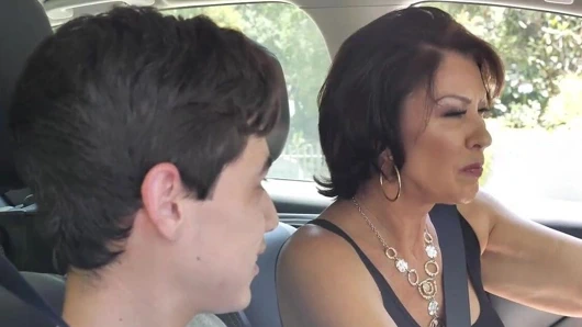 yaramaz amerika - mrs. dolgun (vanessa videl) juan'a nasıl öğretir