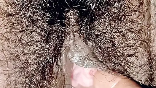 beyazı parmaklayarak içime gösteriyorum