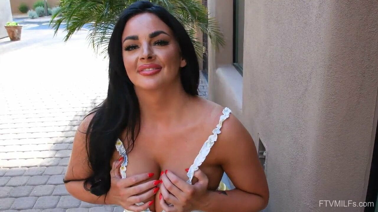 Jess dev memeler milf Mastürbasyon ve çorap doldurma