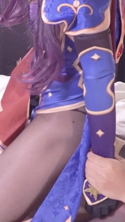 Genshin impact mona cosplayer sikiliyor, otaku festivali'nden sonra 4 | Klip 1