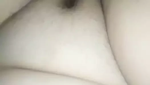 Schwanz versenkt und abgespritzt