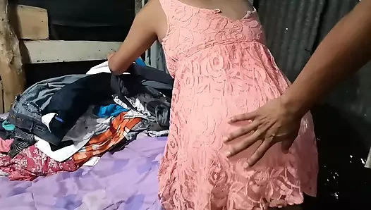 Evrensel Posta Birliği!! Yatağı yaptı ve büyük bakire üvey kız kardeş ilk kez sikiliyor