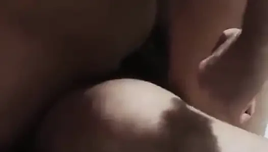 Evli kadın arkadaşıyla eş değiştiriyor gerçek Arap evli kadın arkadaşlarıyla paylaşıyor