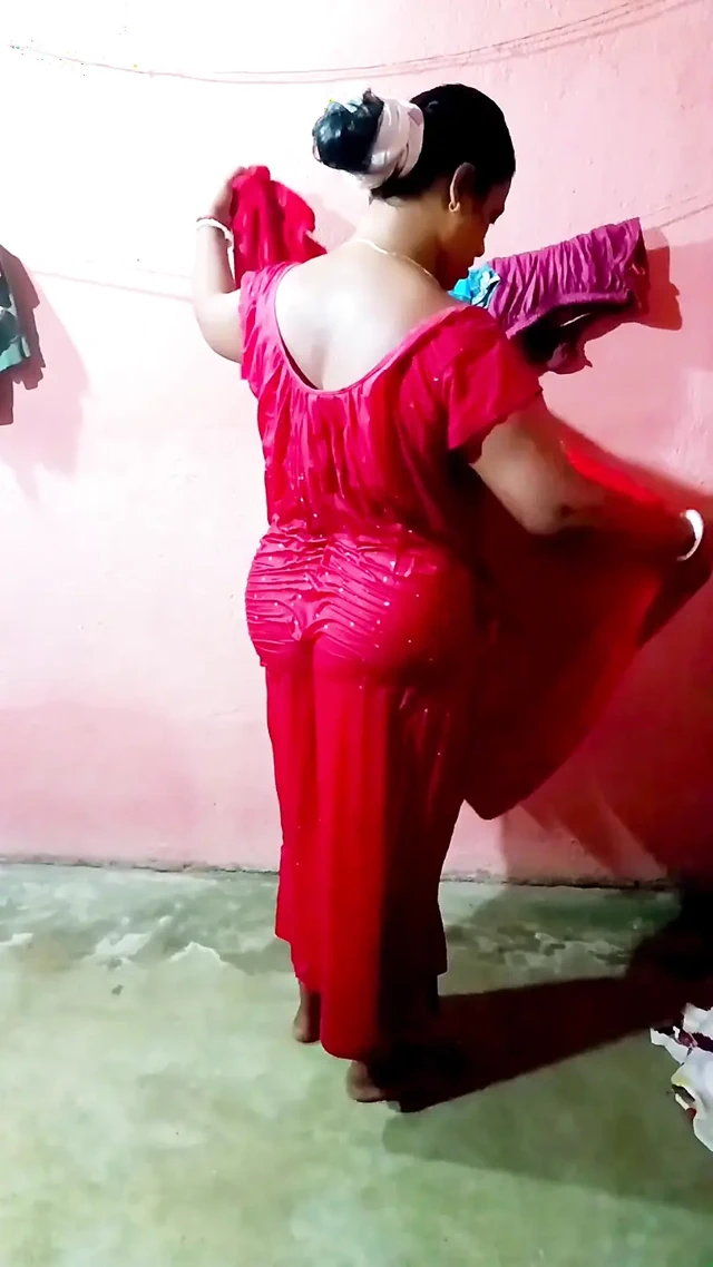 Sari banyodan sonra düşüyor