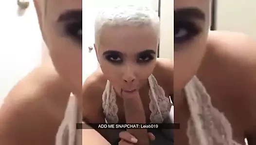 Yüz pov oral seks beyaz body suit