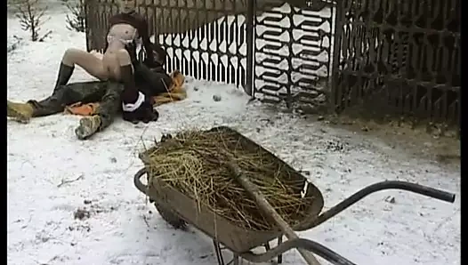 Ateşli vücudu için sıcak bir zevk