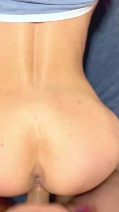 Götüyle güzel bir manzaraya sahibim