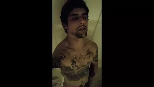 Jimmy krikolar kapalı içinde duş