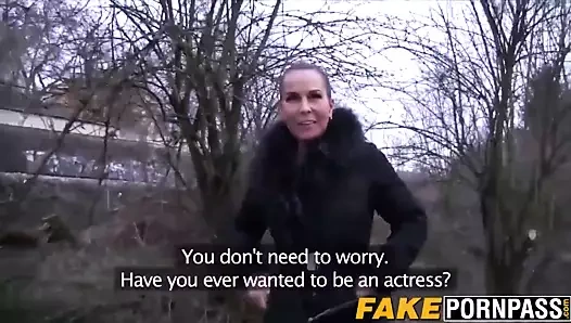 Sıcak esmer alicia Başlarken dolu yukarı gerçekten iyi ile horoz