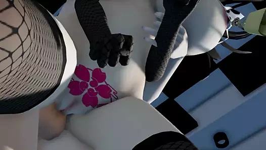 İri göğüslü ve sulu büyük götlü ateşli seksi bir güzeli sikiyorum. Sürtük onu hamile bırakmamı istedi