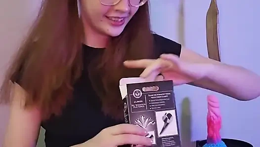 Bir sürü yeni oyuncak! Hepsini denemek için sabırsızlanıyorum! Hangisini en çok seviyorsun?