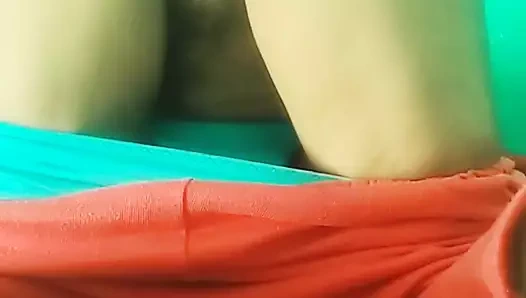 Desi hint bhabi kız kardeşinin kocası tarafından becerdin