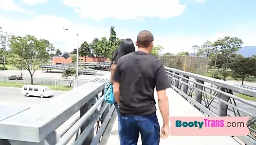 Büyük ganimet trans bebek zıplayan üzerinde horoz süre mastürbasyon