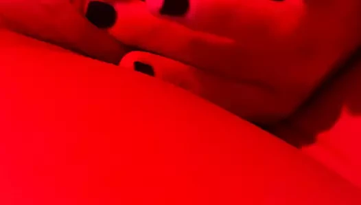 Kırmızı ışıkta kendimi tatmin ediyorum