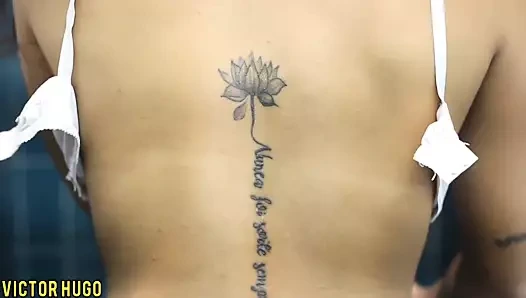 Kız arkadaşımı banyo yaparken filme alıyorum