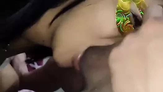 Arkadaşımın üvey oğlunu sikiyorum