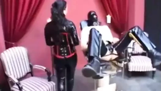 İbadet et ve acı çek