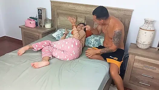 Pijamalı ateşli seks