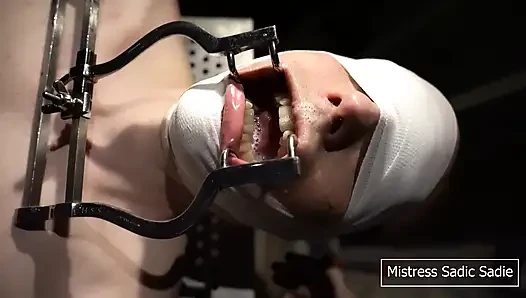 Tükür ve daha fazla tükür! Bırak seni koruyayım!