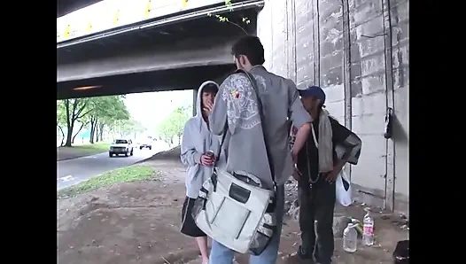 Islak amcık sert sikişmek istiyor