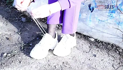 Senin için kokmuş terli koşu ayakları