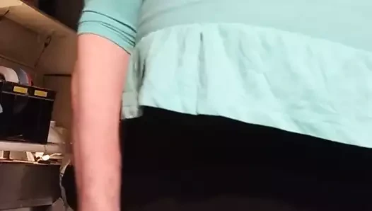 Bezimi ıslatmayı ve çiş oynamayı seviyorum