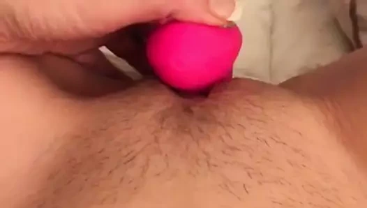 azgın karısı oynuyor KEDİ