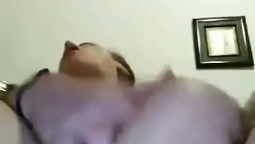 Athina itibaren chania Mastürbasyon ile salatalık