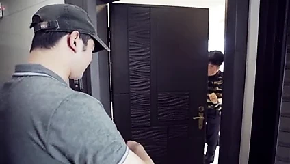 Teslimatçıyı baştan çıkarmak