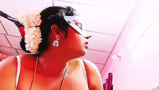 Üvey oğlu Hintli ile üvey anne Telugu ile sikişiyor edepsiz konuşmalar