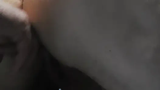 Kız arkadaş anal parmaklıyor