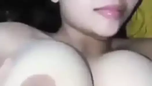 Büyük Asyalı memeler