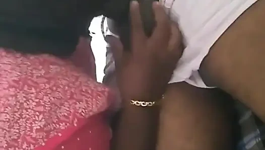 Üniversite öğretmeni ve erkek arkadaşı büyük yarak yiyor performans videoları