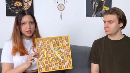 Striptiz yılanları ve merdiven oyunu gerginliği artıyor ve beklenti büyüyor