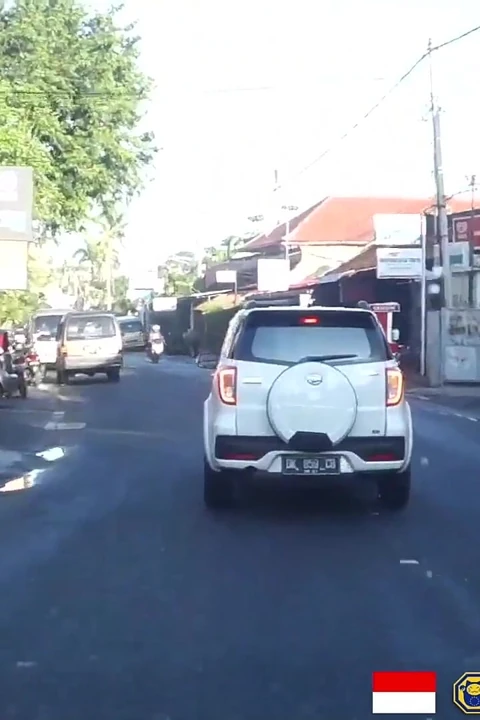 Avrupalı seks günlüğü sarışın Avrupalı sarışın bebekle sabah sikişi