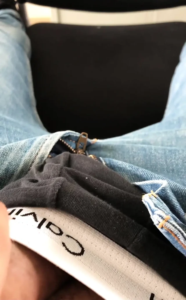 German Guy Sneaky Masturbation at Work