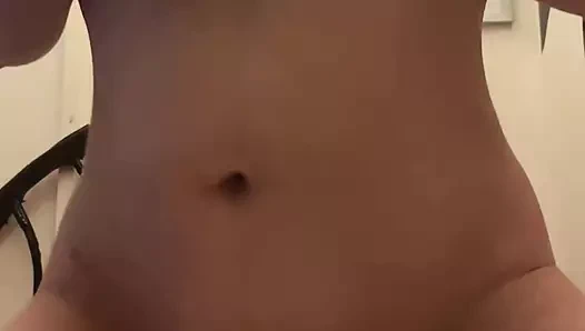 Trans oğlan alexander sürmek büyük yapay penis