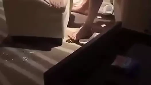 Otelin 3. katında çok fazla meni var