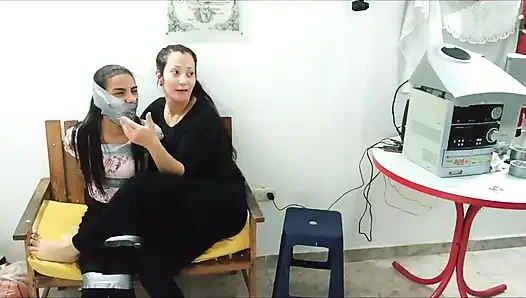 Martinez ile korkunç öğürme eğlencesi!