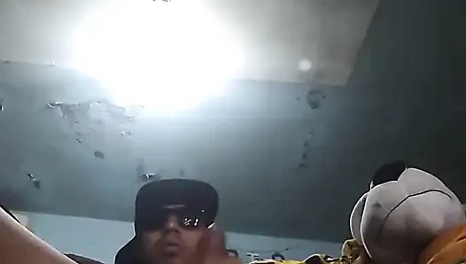 Kendimi Oturma Odasında Yalnız Baştan Çıkarıyorum