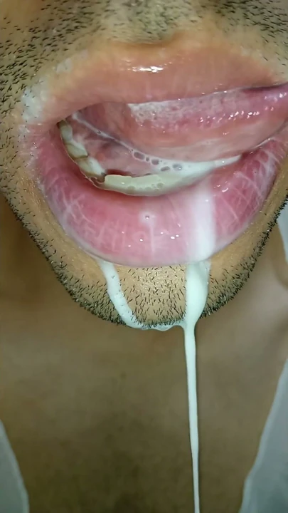 Deepthroat latino salyalı ahegao, tükürük, öpüşme, itaatkâr, oral sikme | Klip 2