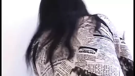 Azgın Alman orta yaşlı seksi kadın sert sikişten sonra döl yiyor